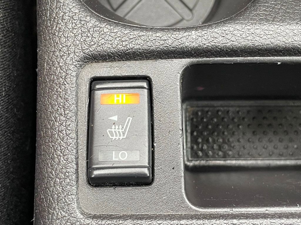 Used 2015 Nissan Rogue SL image 28