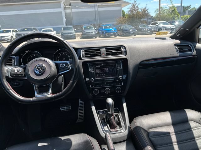 Used 2018 Volkswagen Jetta GLI FWD image 15