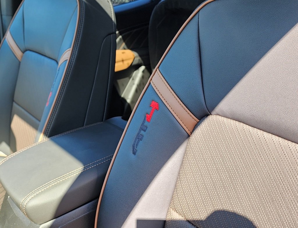 New 2026 GMC Canyon AT4 w/ Technology Plus Package image 17