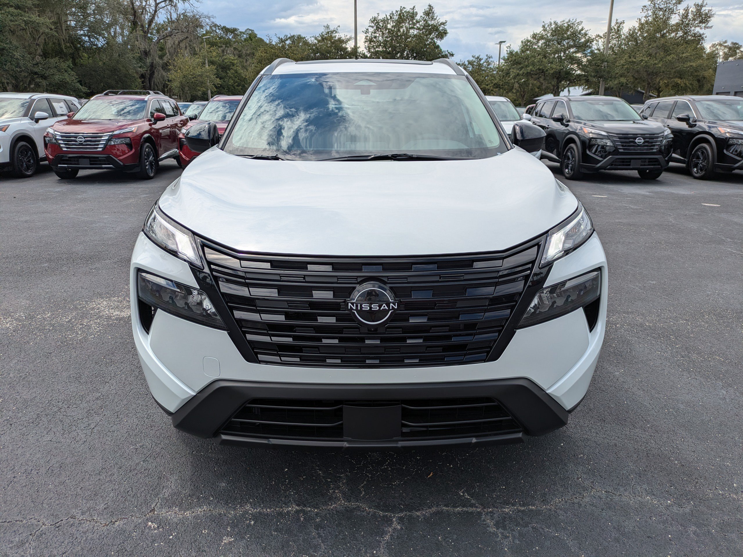 New 2026 Nissan Rogue Dark Armor FWD image 9