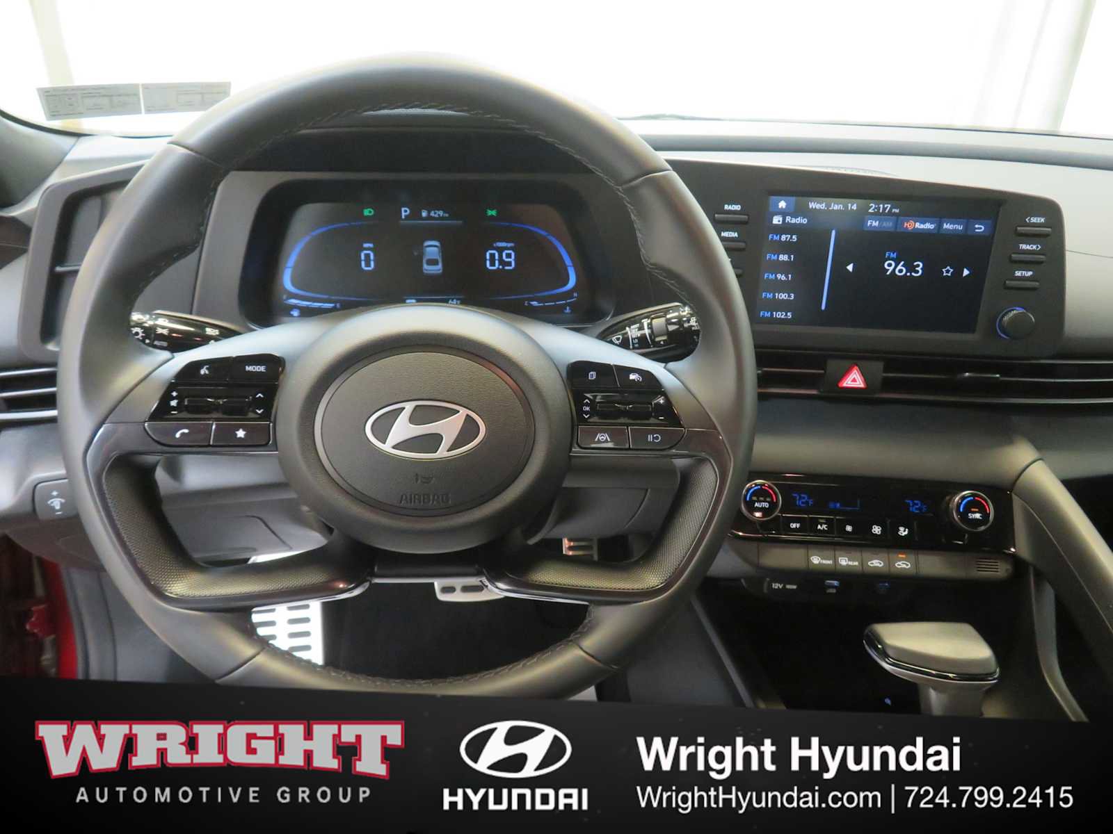 Used 2025 Hyundai Elantra Sport image 19