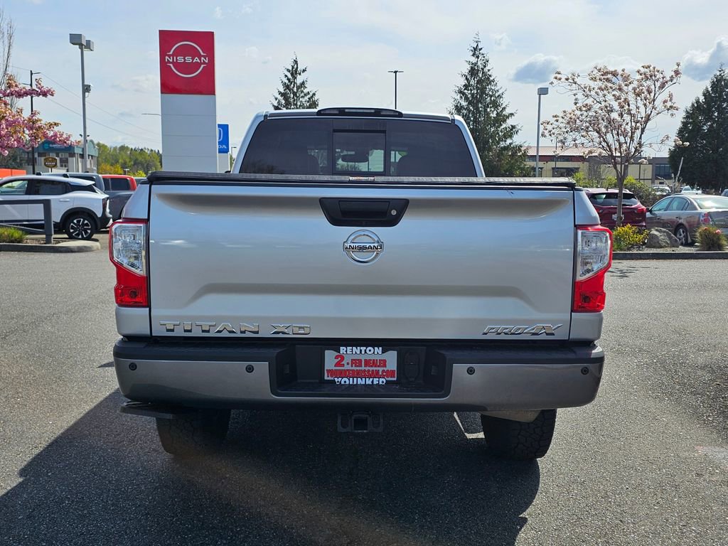 Used 2017 Nissan Titan PRO-4X w/ Pro-4x Convenience Package AWD/4WD image 6