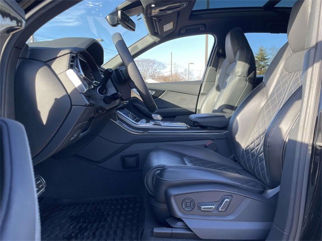 Used 2024 Audi SQ7 Premium Plus image 9