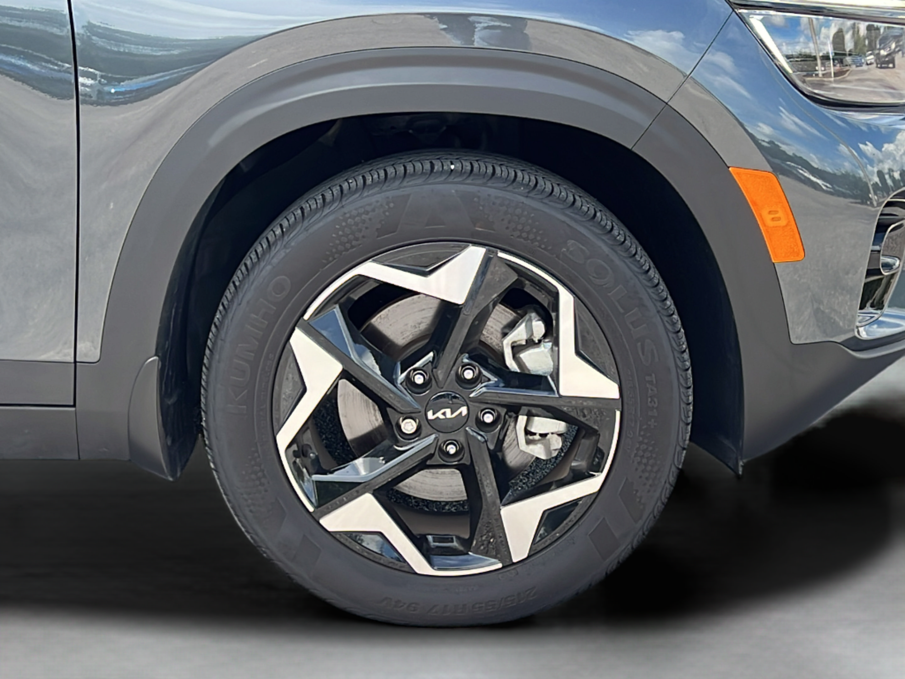 Certified 2025 Kia Seltos S AWD/4WD image 10