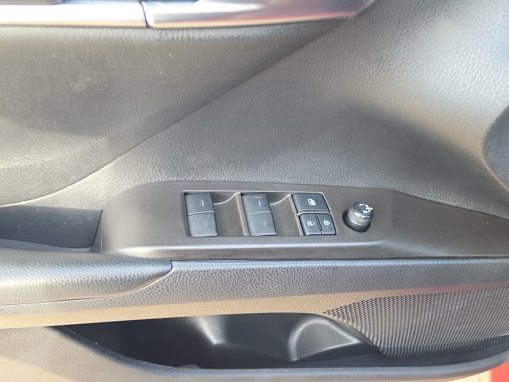 Used 2022 Toyota Camry LE FWD image 17