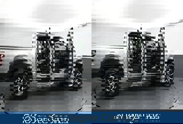 Used 2017 Ford F150 Raptor w/ Equipment Group 802A Luxury image 31