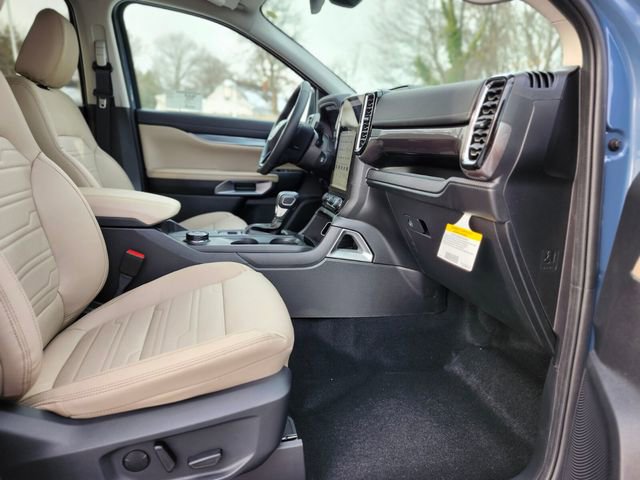 New 2025 Ford Ranger Lariat w/ FX4 Off-Road Package image 11