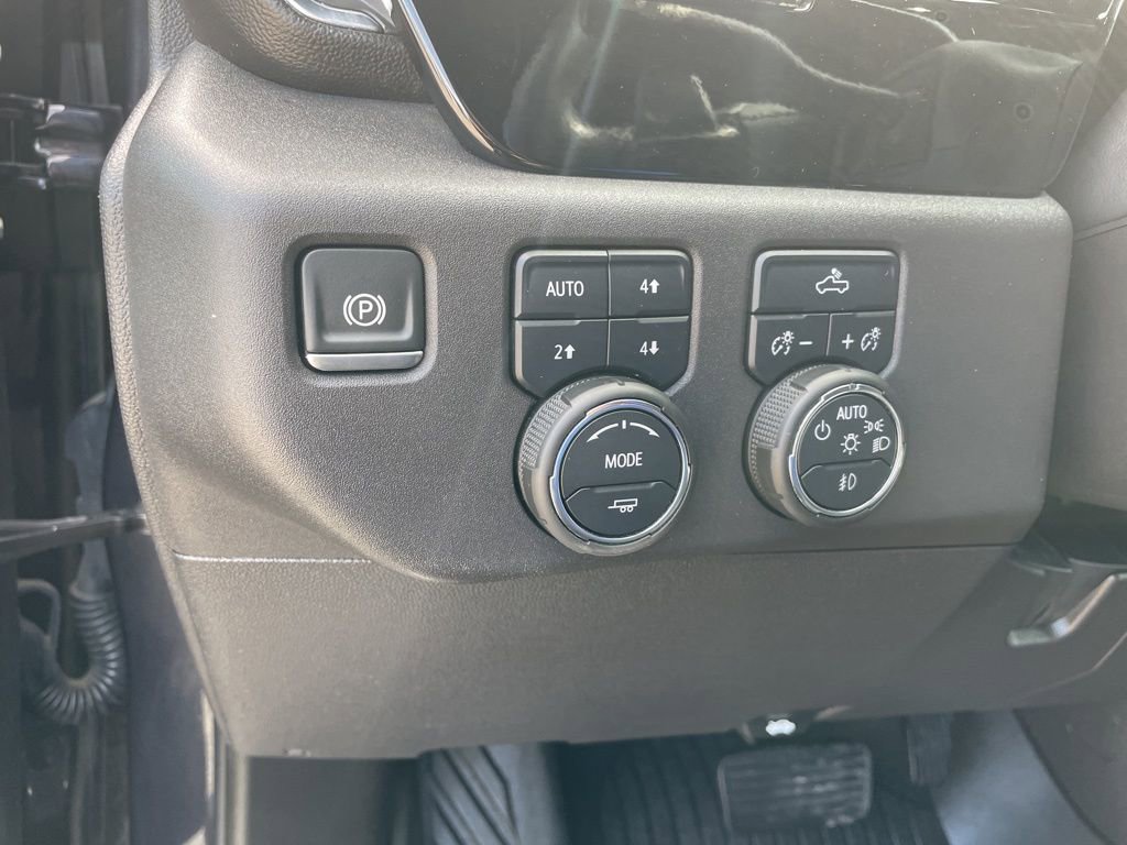 Used 2024 Chevrolet Silverado 1500 LT Trail Boss w/ Convenience Package II image 18