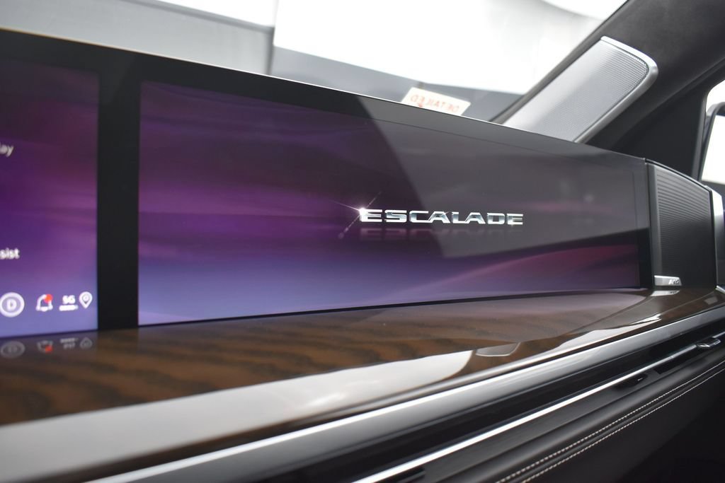 Certified 2026 Cadillac Escalade Platinum Sport w/ LPO, ONYX Package AWD/4WD image 21