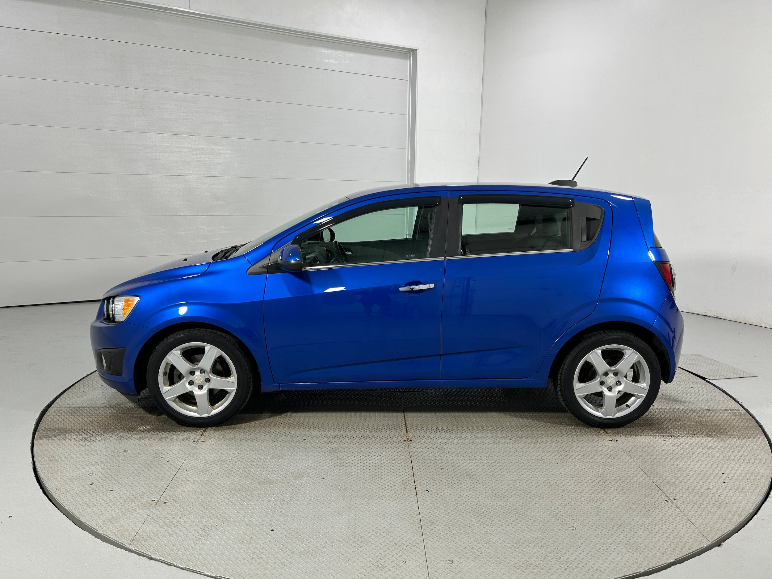 Used 2016 Chevrolet Sonic LTZ w/ Driver Confidence Package FWD image 17
