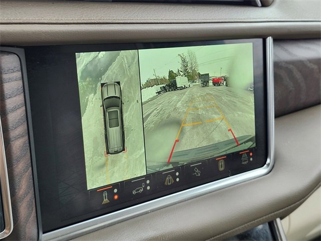 Used 2023 GMC Yukon XL Denali w/ Advanced Technology Package image 25