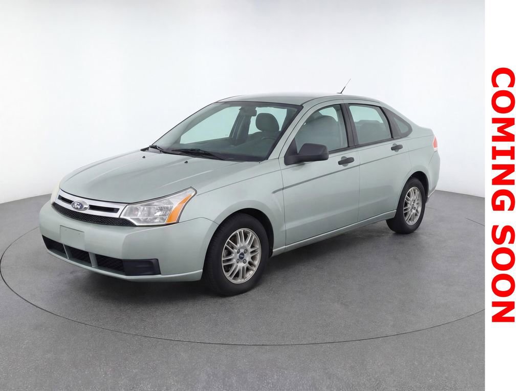 Used 2010 Ford Focus SE image 1