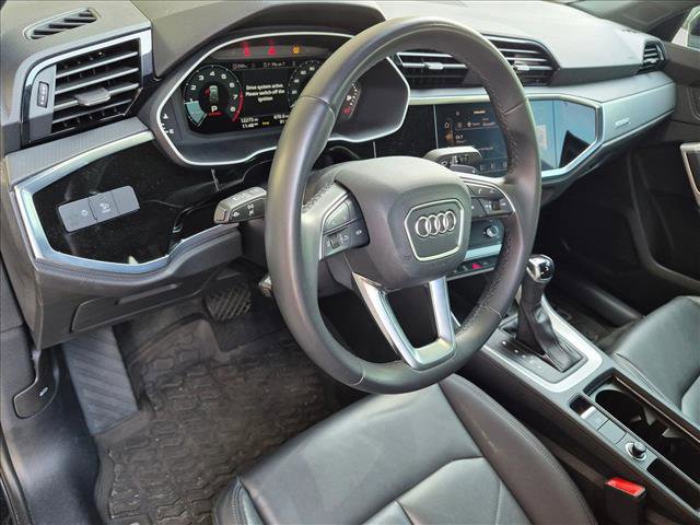 Used 2023 Audi Q3 2.0T Premium AWD/4WD image 10