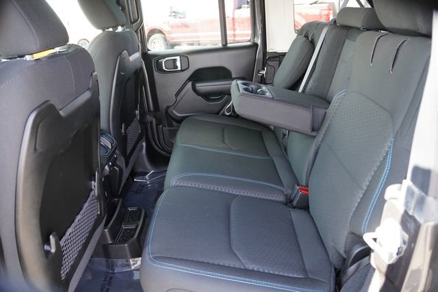 Certified 2025 Jeep Wrangler Unlimited Rubicon 4xe w/ Safety Group image 18