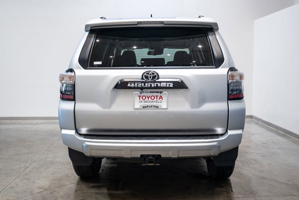 Certified 2024 Toyota 4Runner TRD Off-Road AWD/4WD image 8