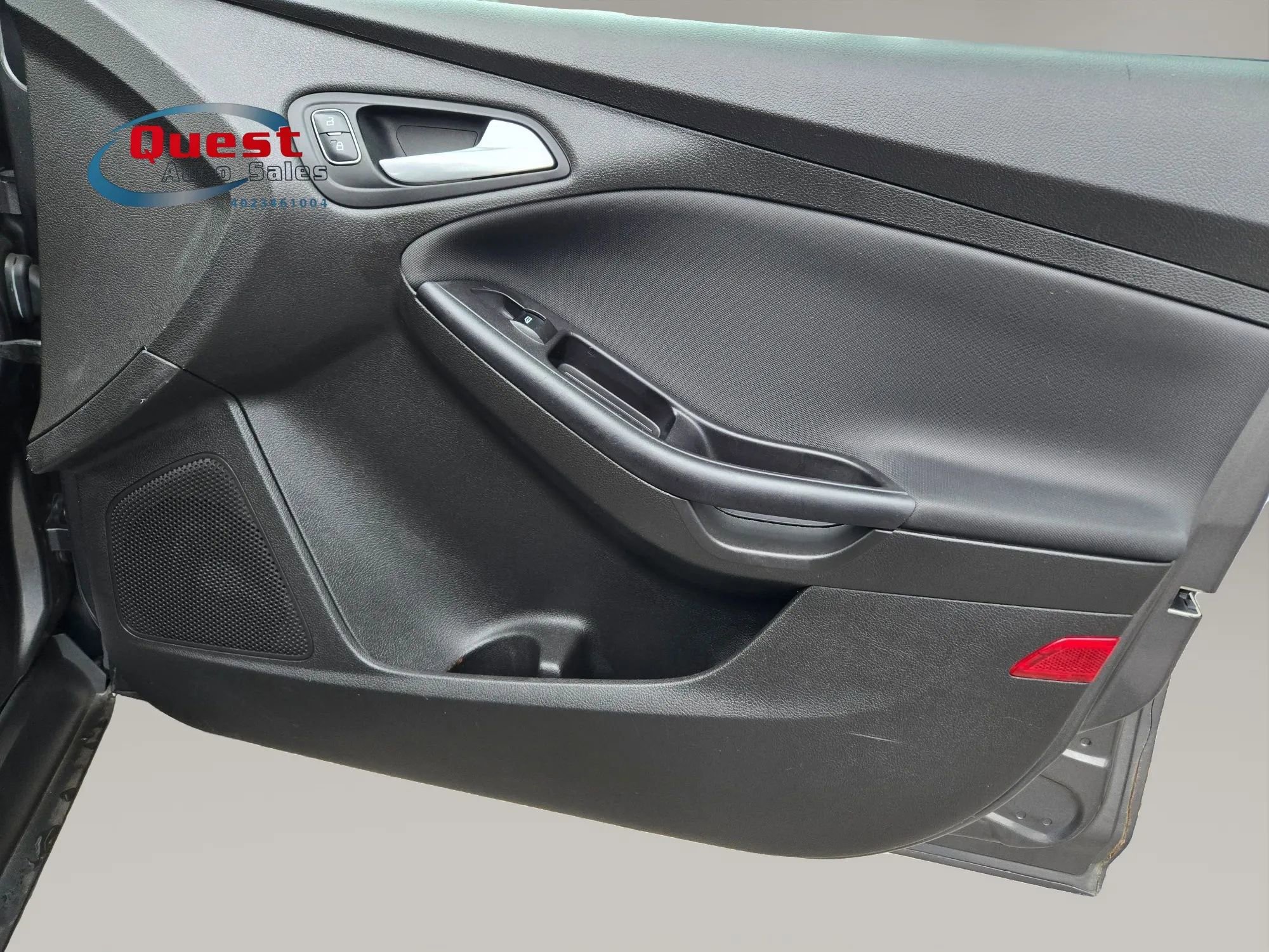 Used 2016 Ford Focus SE FWD image 41