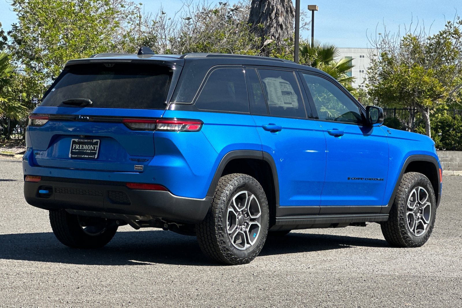 New 2023 Jeep Grand Cherokee Trailhawk 4xe AWD/4WD image 3