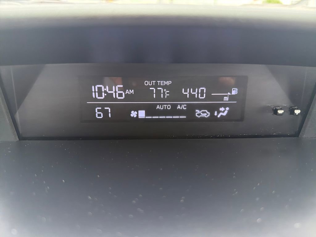 Used 2020 Subaru Crosstrek 2.0i Premium AWD/4WD image 36