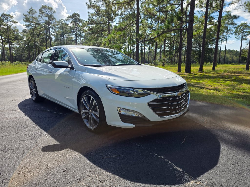 Used 2025 Chevrolet Malibu LT FWD image 7