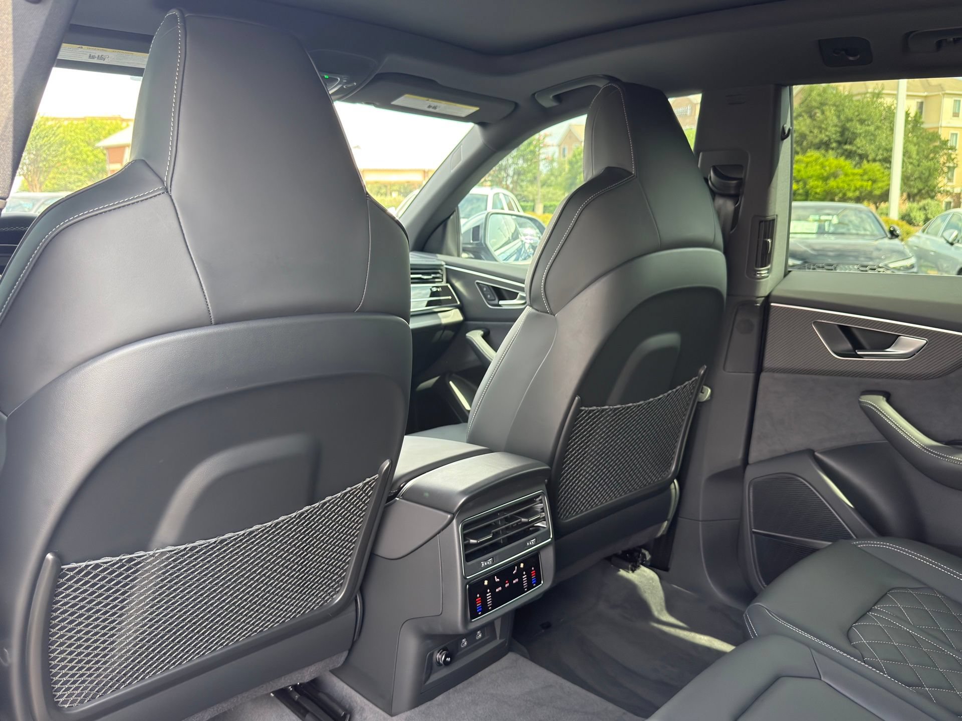 New 2026 Audi SQ8 Premium Plus AWD/4WD image 31
