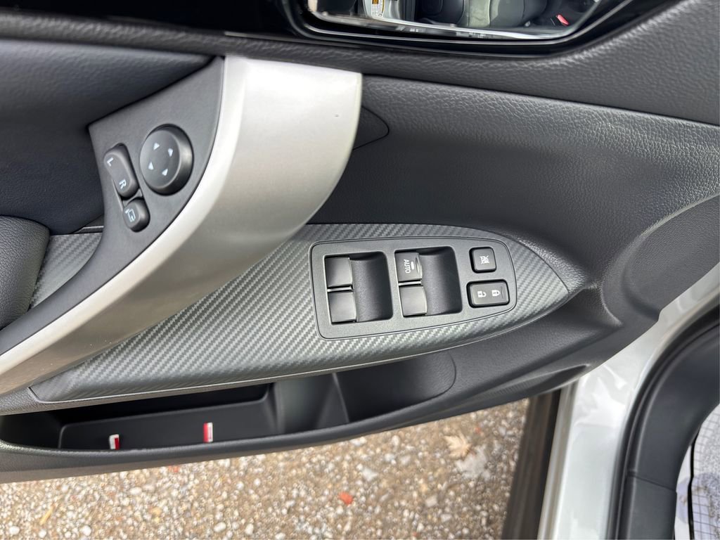 Used 2024 Mitsubishi Eclipse Cross SE AWD/4WD image 12