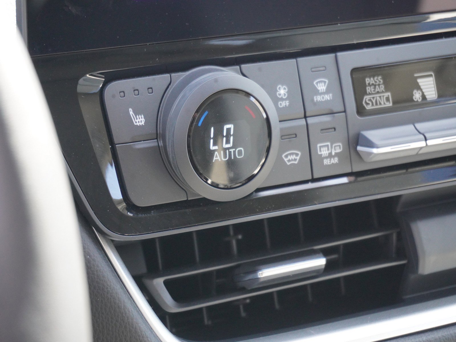 Used 2025 Toyota Grand Highlander FWD image 27