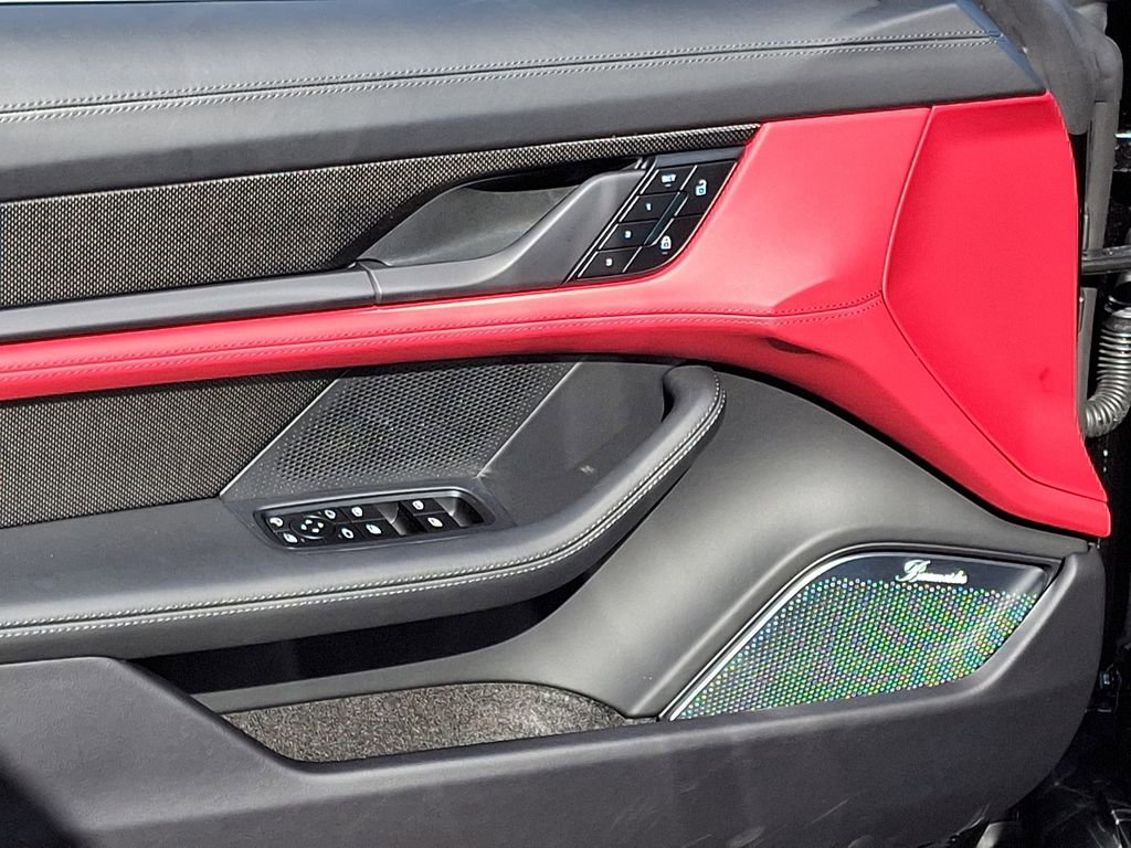 New 2025 Porsche Taycan GTS image 12