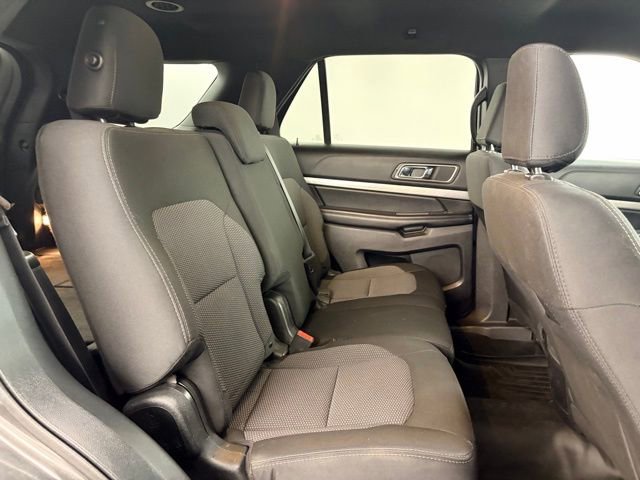 Used 2014 Ford Explorer XLT w/ Equipment Group 201A image 11