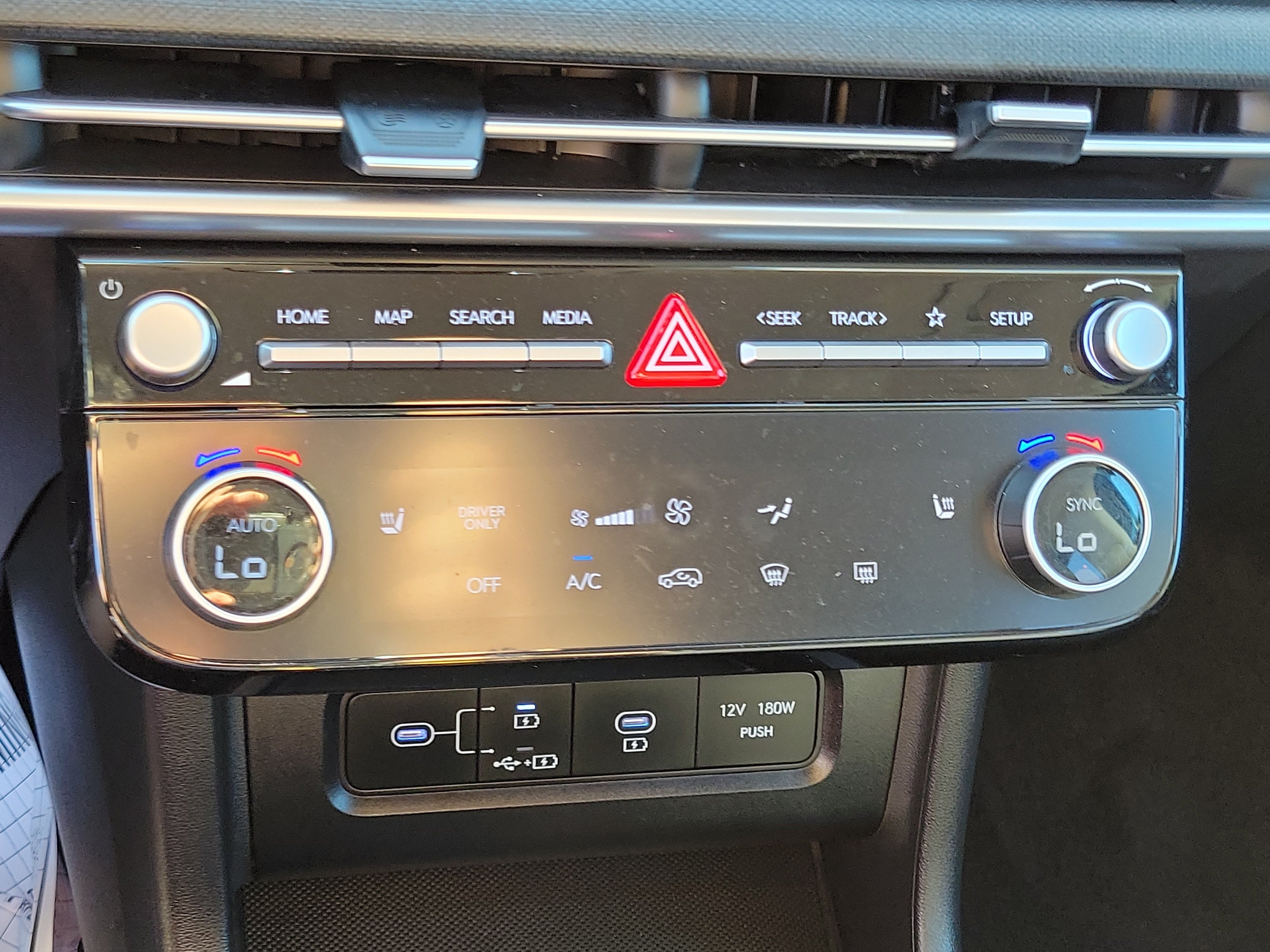 Used 2025 Hyundai Tucson SEL AWD/4WD image 16