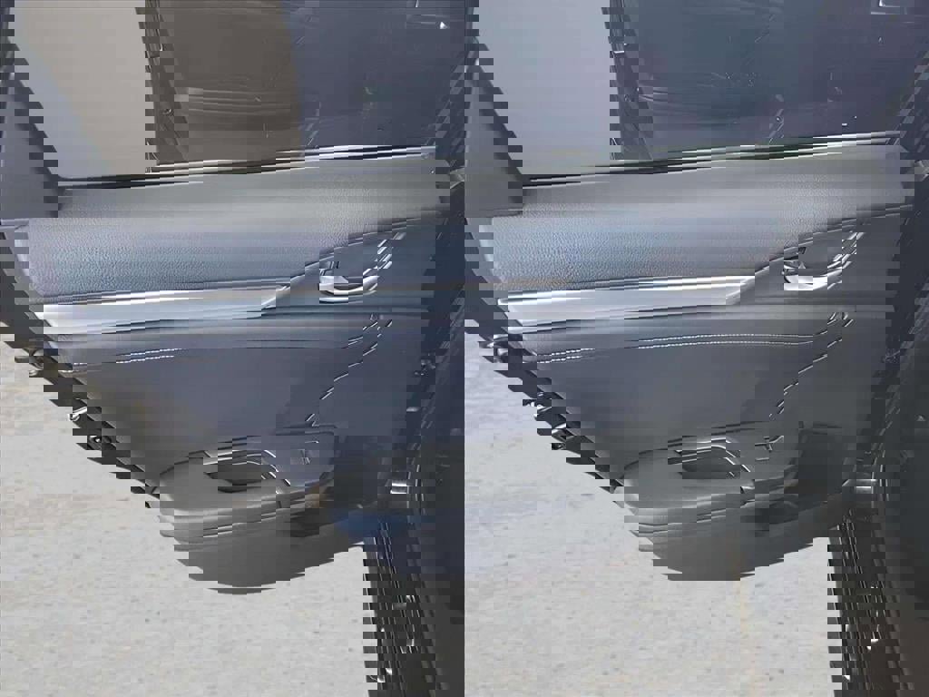 Used 2018 Honda Civic EX-L image 21