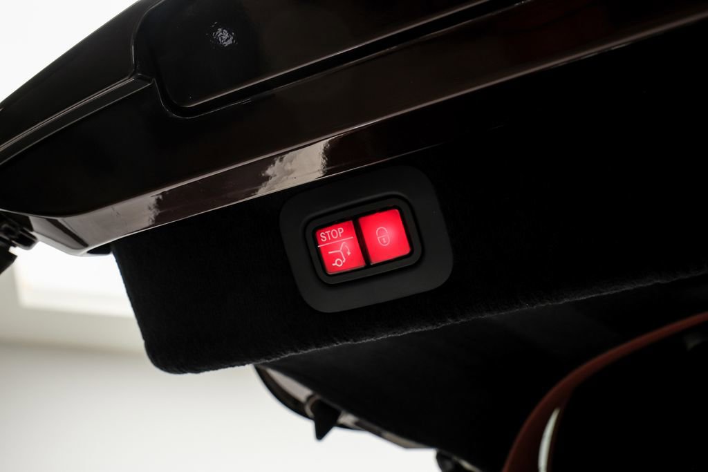 Used 2022 Aston Martin DBX AWD/4WD image 59