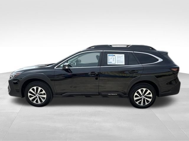 Used 2025 Subaru Outback Premium AWD/4WD image 4