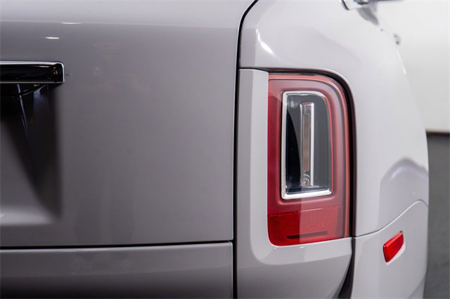 Used 2023 Rolls-Royce Cullinan image 13
