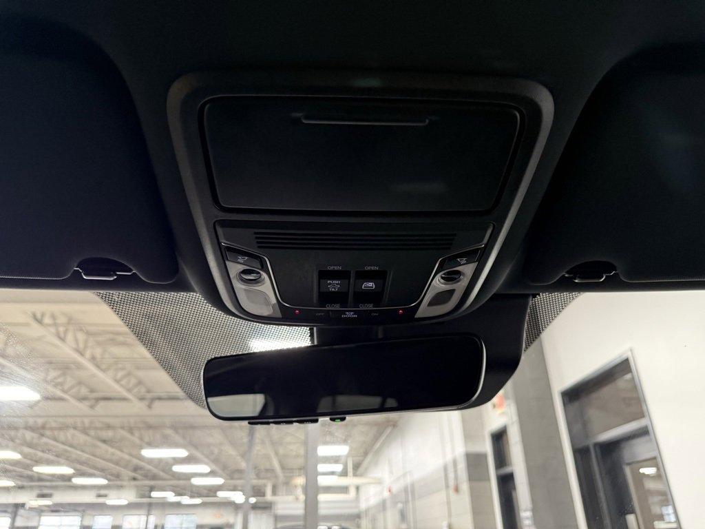 Used 2022 Honda Ridgeline Black Edition image 17