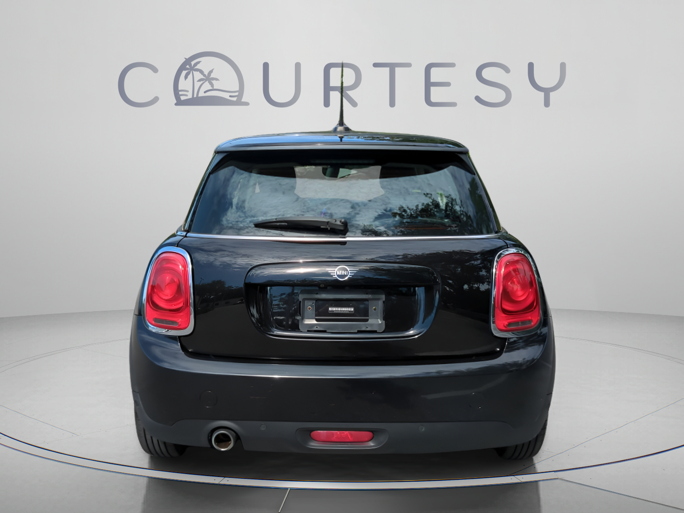 Used 2021 MINI Cooper 2-Door Hardtop FWD image 6