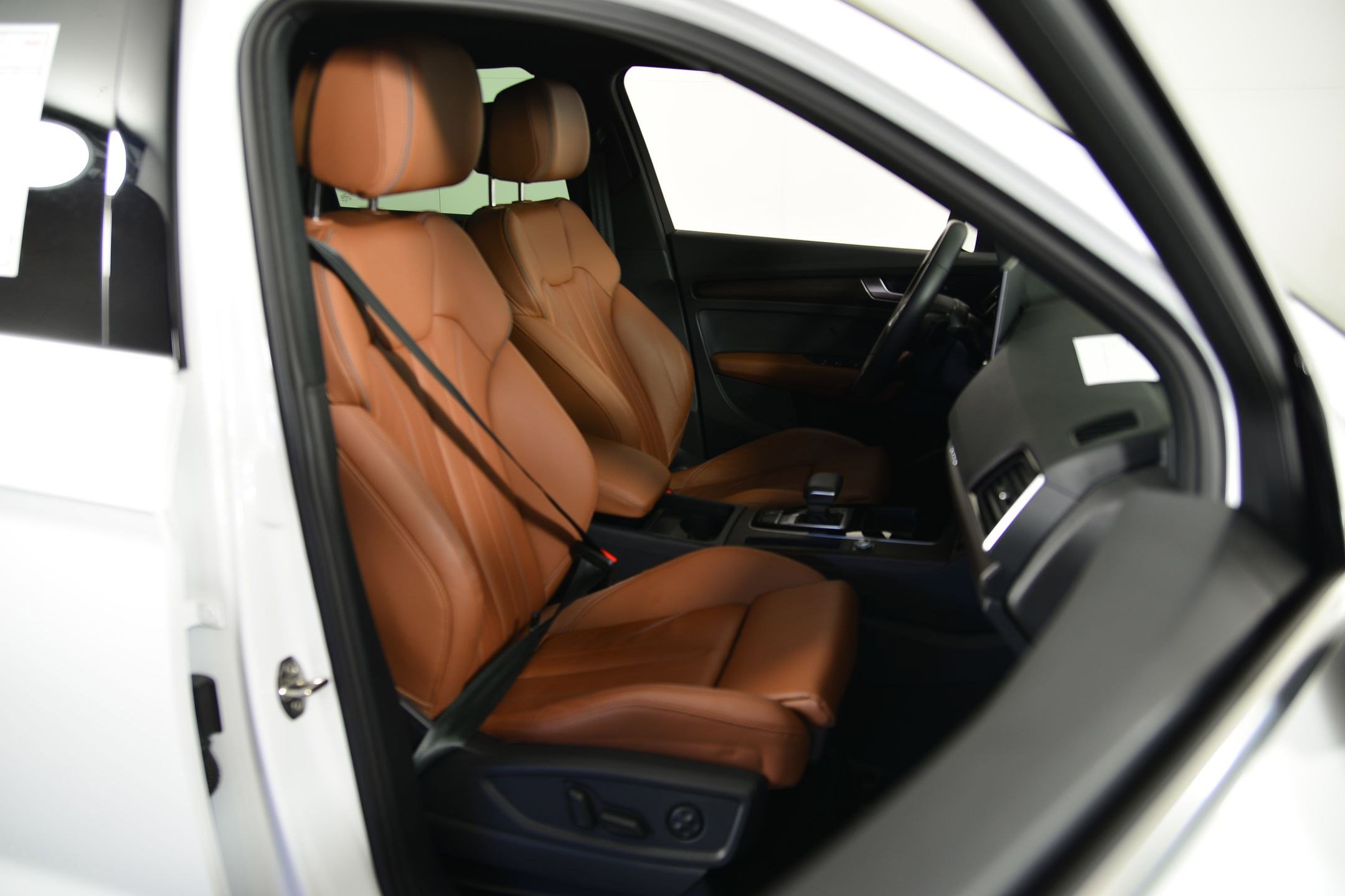 Certified 2025 Audi Q5 e Premium image 17