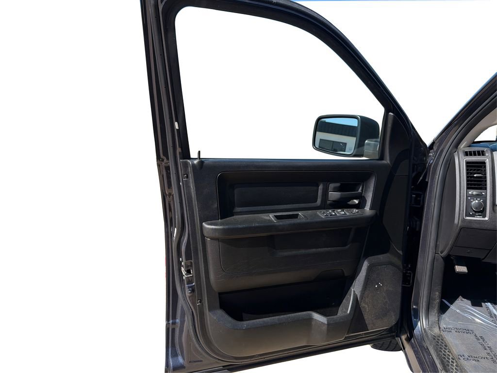 Used 2019 RAM 1500 Tradesman w/ Chrome Plus Package RWD image 20