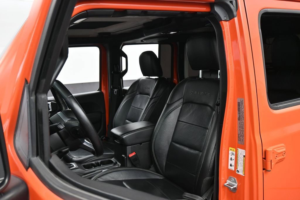 Used 2018 Jeep Wrangler Unlimited Sahara AWD/4WD image 10