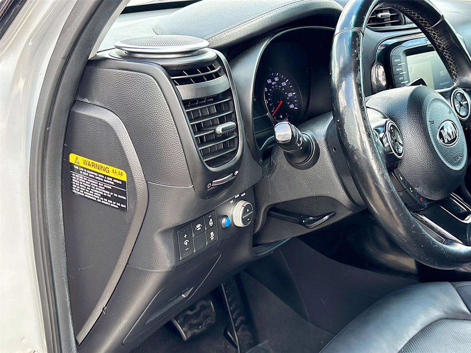 Used 2016 Kia Soul ! w/ Premium Package FWD image 10