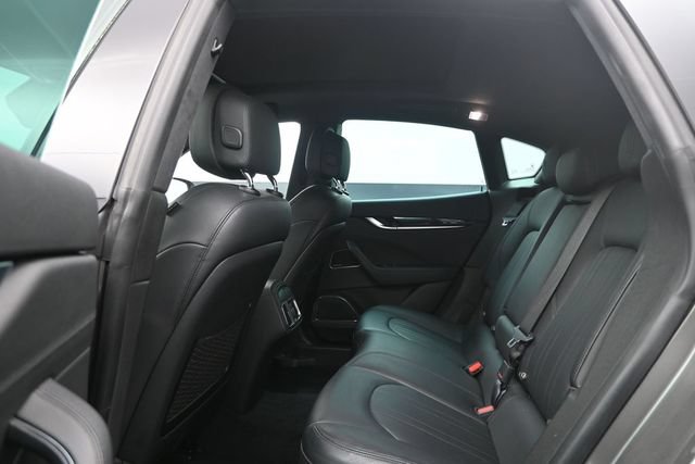 Used 2021 Maserati Levante S AWD/4WD image 11