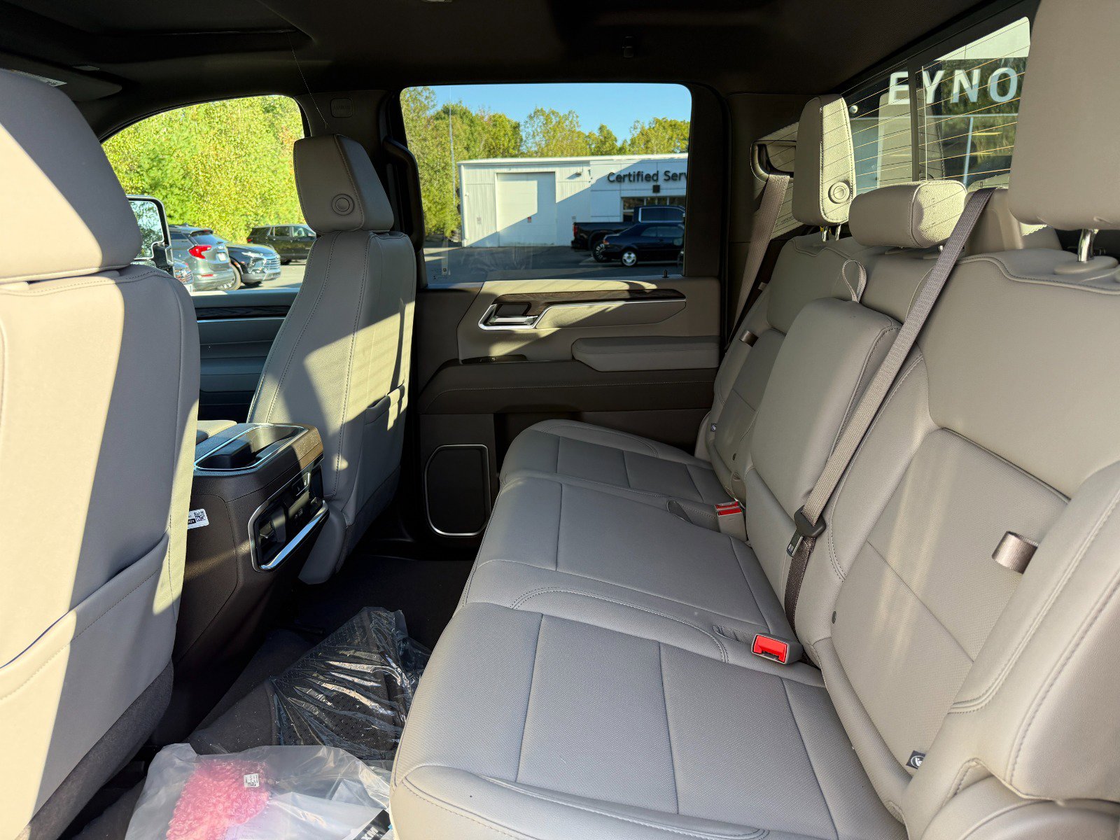 New 2026 GMC Sierra 2500 SLT w/ SLT Premium Package image 16