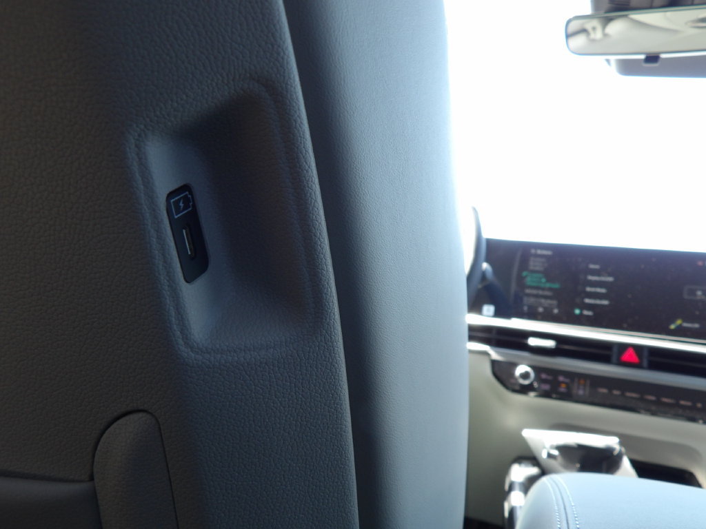 New 2026 Kia Sorento S w/ S Panoramic Sunroof Package FWD image 25