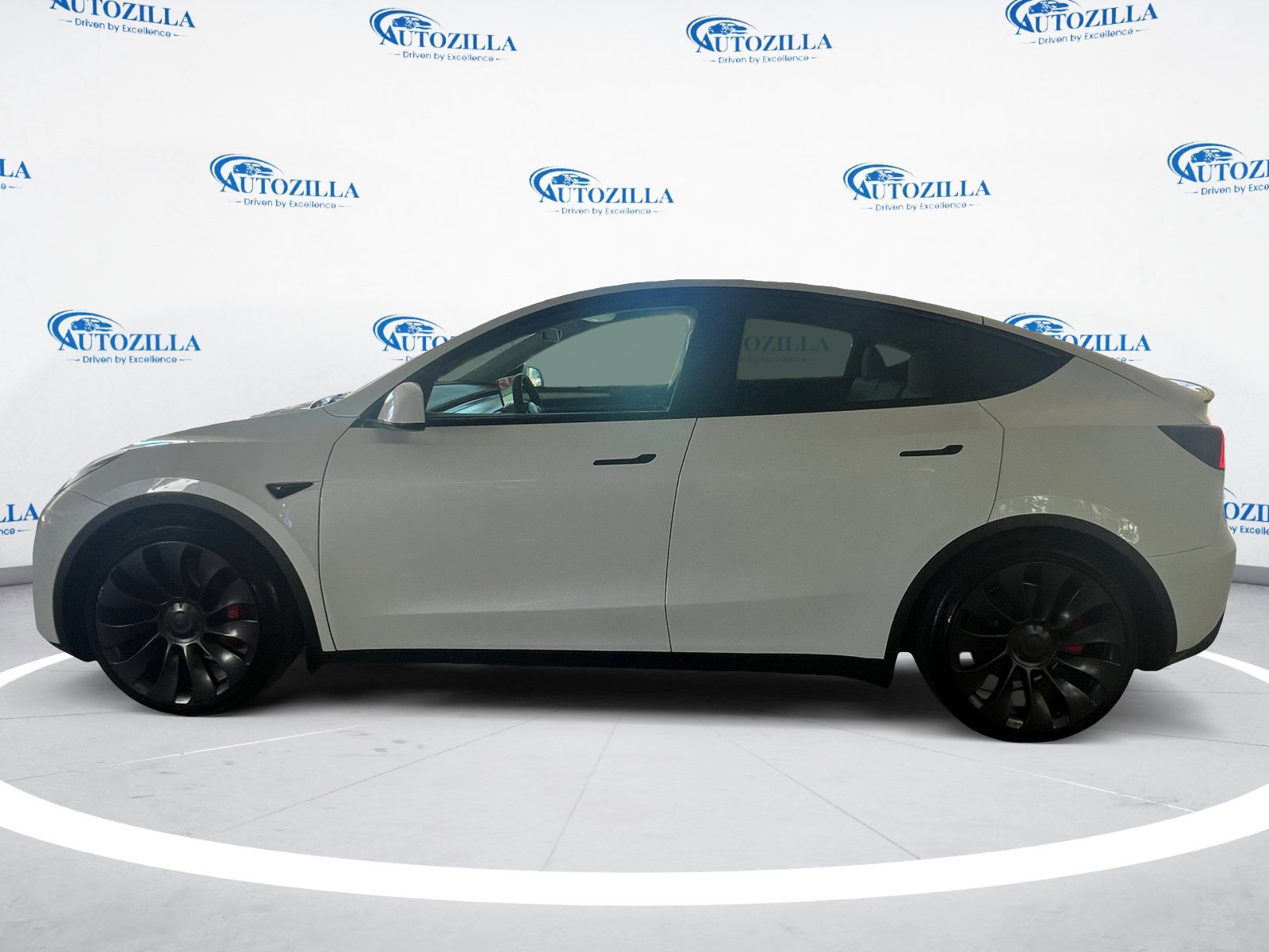 Used 2022 Tesla Model Y Performance image 2