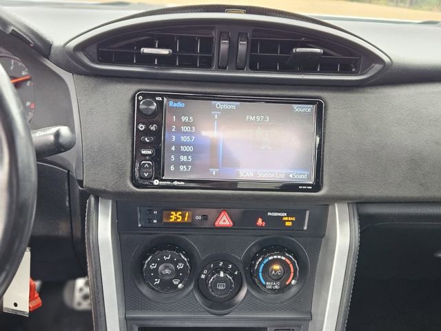 Used 2017 Toyota 86 image 21