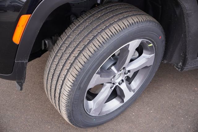 New 2026 Jeep Grand Cherokee L Limited image 9