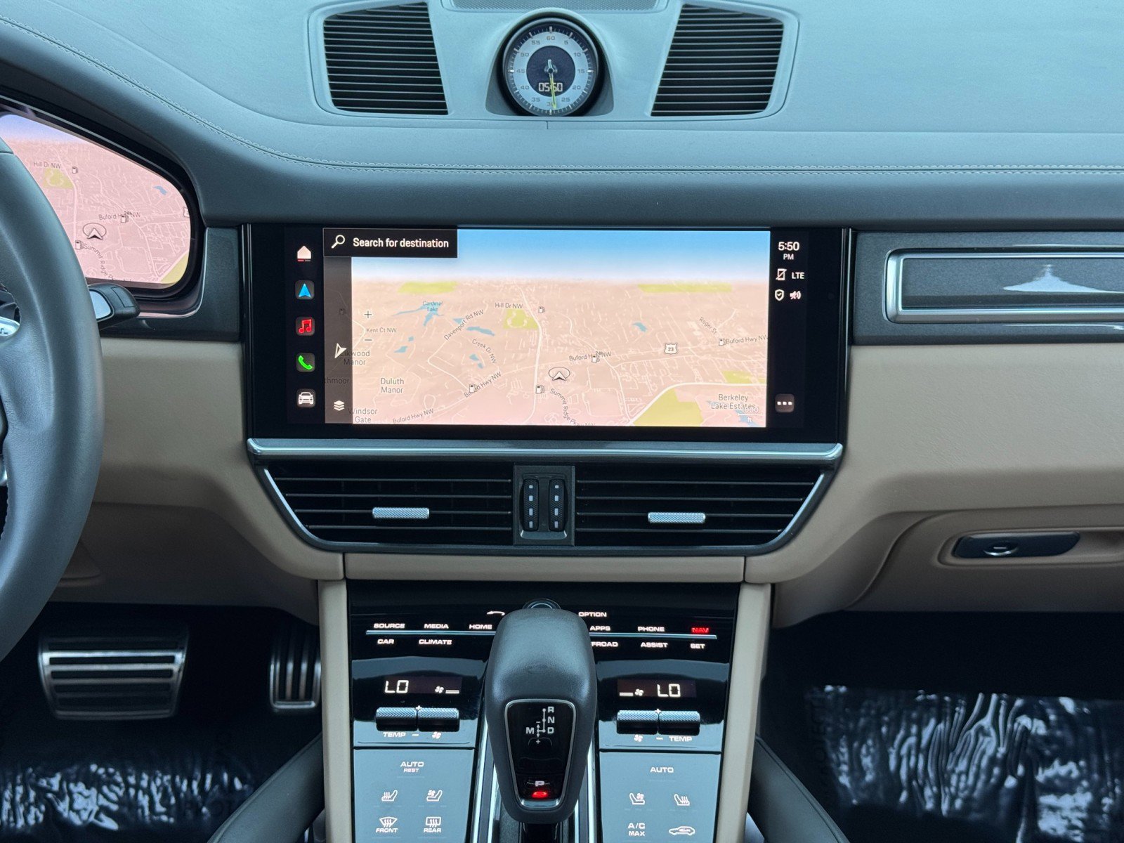 Used 2022 Porsche Cayenne Turbo S image 24