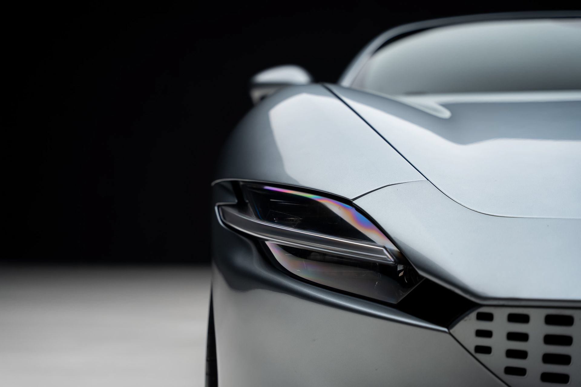 Used 2021 Ferrari Roma RWD image 9