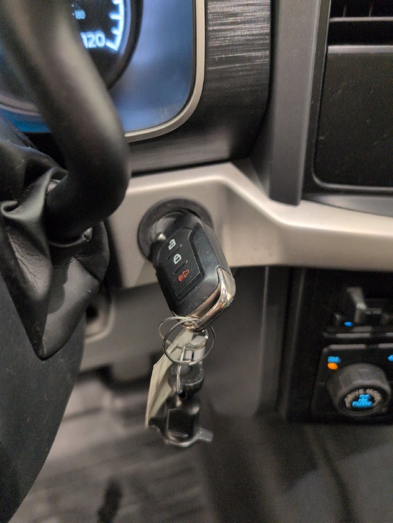 Used 2021 Ford F150 XLT AWD/4WD image 39