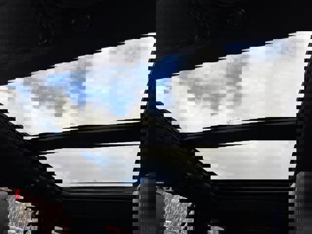 Used 2020 Ford Explorer Limited image 25