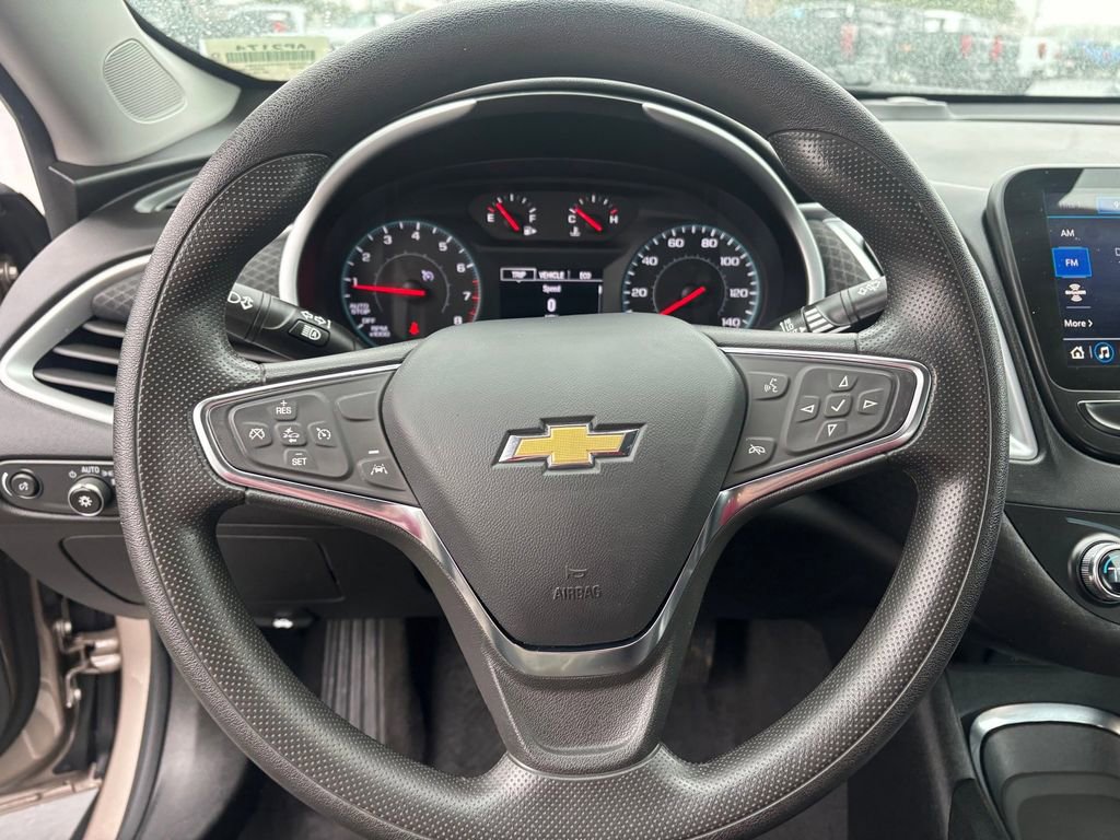 Used 2023 Chevrolet Malibu LT image 15